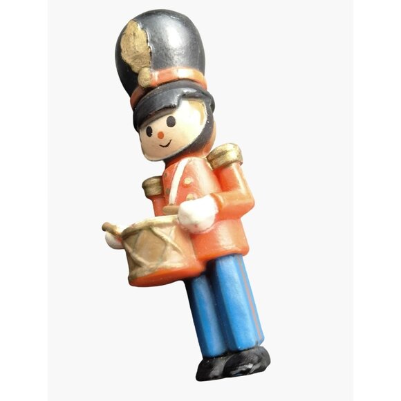 Hallmark Toy Soldier Pin Brooch Holiday Christmas Jewelry Vintage 1980 - Picture 2 of 7